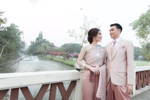 ชุดไทยเจ้าสาว ชุดไทยจักรพรรดิ์ เช่าที่แบมบี้ เวดดิ้ง ห้วยขวาง